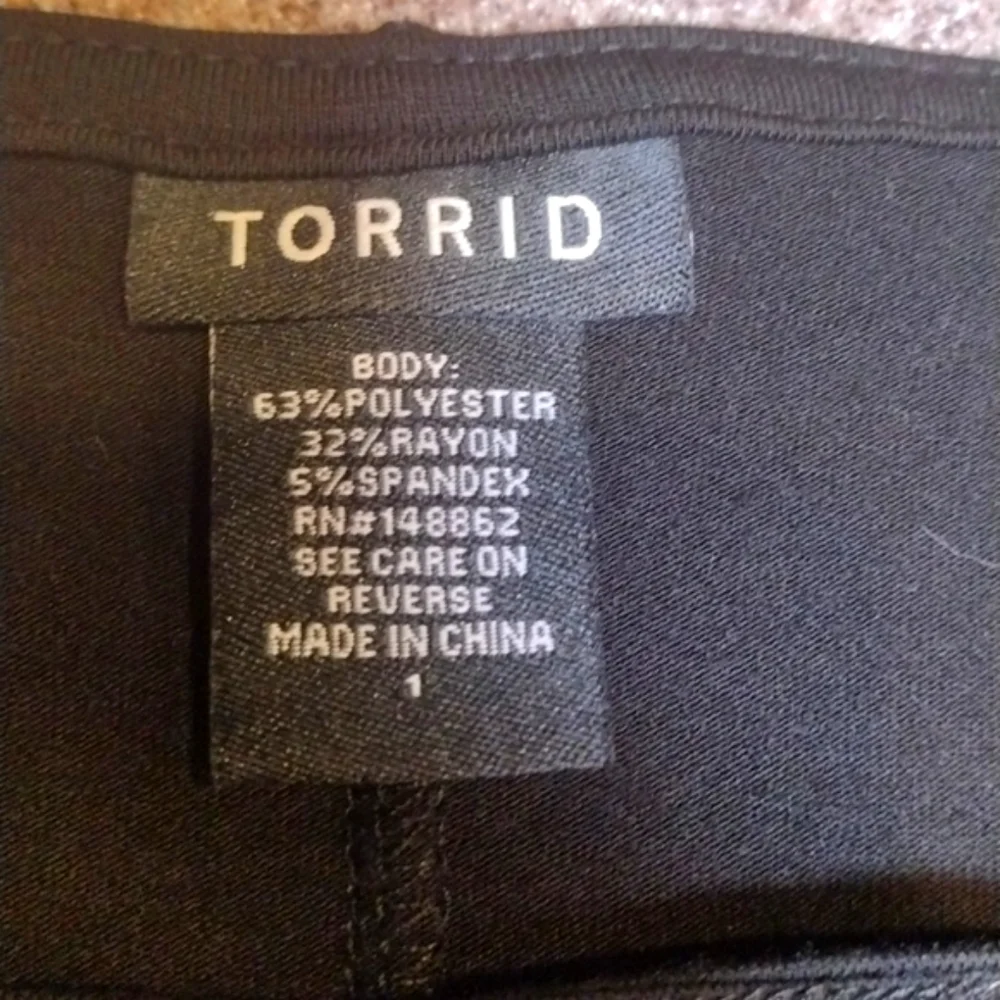 🖤Torrid Black Lace Up Top - Picture 4 of 6